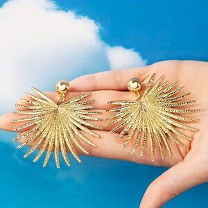 Gold Geometric Heart Fan Earrings Starburst Dangle Zinc Alloy Minimalist Bold